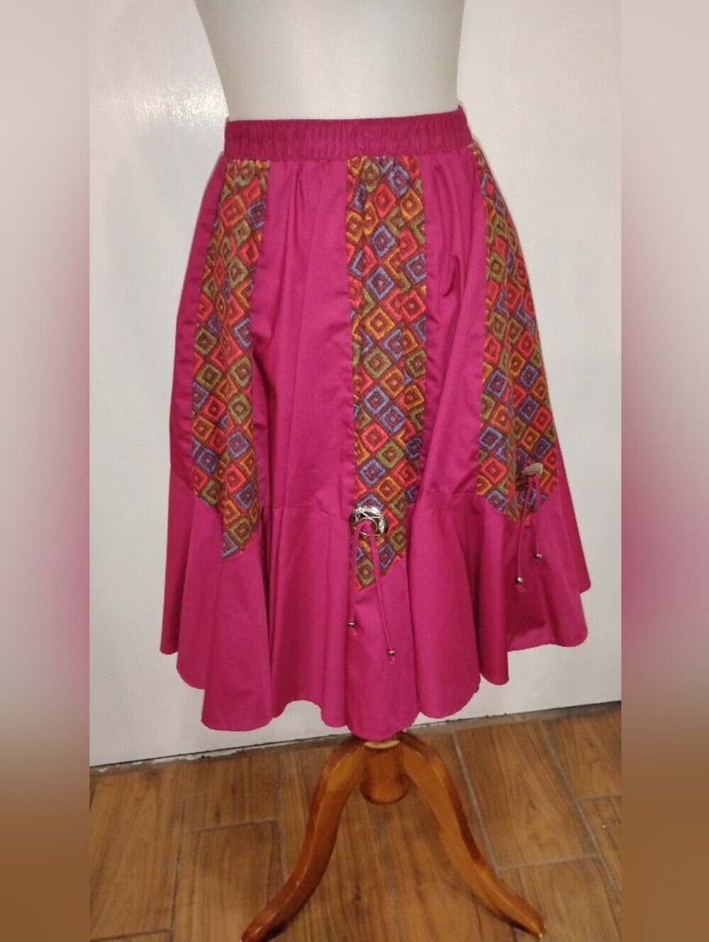 VINTAGE WESTERN STYLE FULL SKIRT
